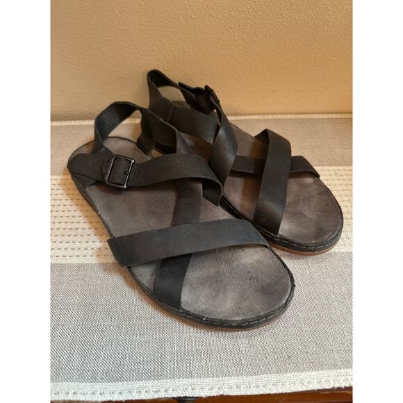 Chaco Wayfarer Black Leather Sandal - Women's size 9 - Picture 1 of 7